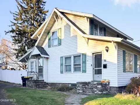 18 Fairfield Ave, Albany, NY 12205