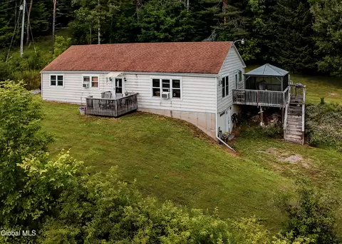 519 Shew Hollow Rd, Stamford, NY 12167