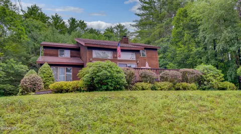 634 Old State Rd, Northville, NY 12134