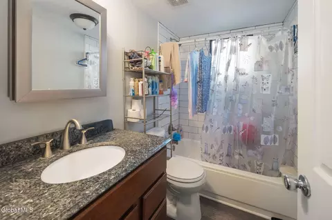 Bath - 1002 Strong St, Schenectady, NY 12307 photo 2 of 2