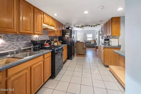 Kitchen - 1002 Strong St, Schenectady, NY 12307 photo 1 of 1