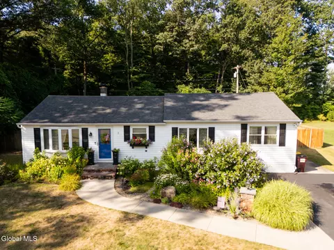 3 North Rd, South Glens Falls, NY 12803