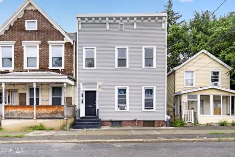 851 Livingston Ave, Albany, NY 12206