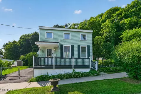 4 Cherry Hill St, Albany, NY 12202