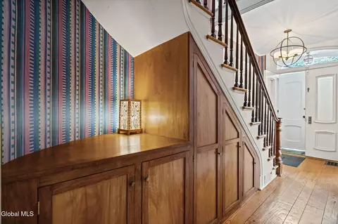 Entry Way - 33 Front St, Schenectady, NY 12305 photo 3 of 4