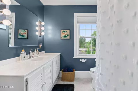Bath - 33 Front St, Schenectady, NY 12305 photo 4 of 5