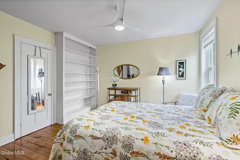Bedroom - 33 Front St, Schenectady, NY 12305 photo 9 of 9