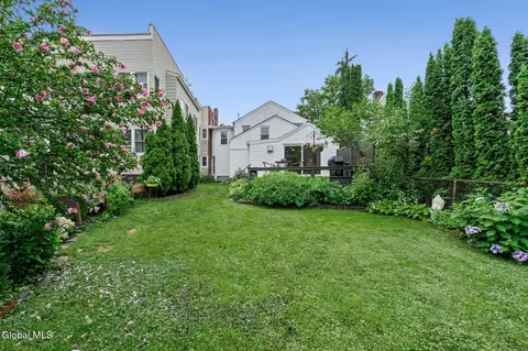 Exterior - 33 Front St, Schenectady, NY 12305 photo 9 of 9