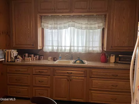 Kitchen - 825 Dean St, Schenectady, NY 12309 photo 2 of 7