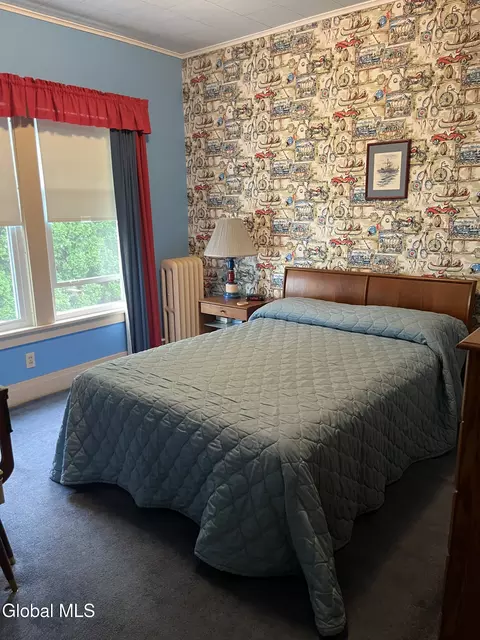 Bedroom - 825 Dean St, Schenectady, NY 12309 photo 5 of 8