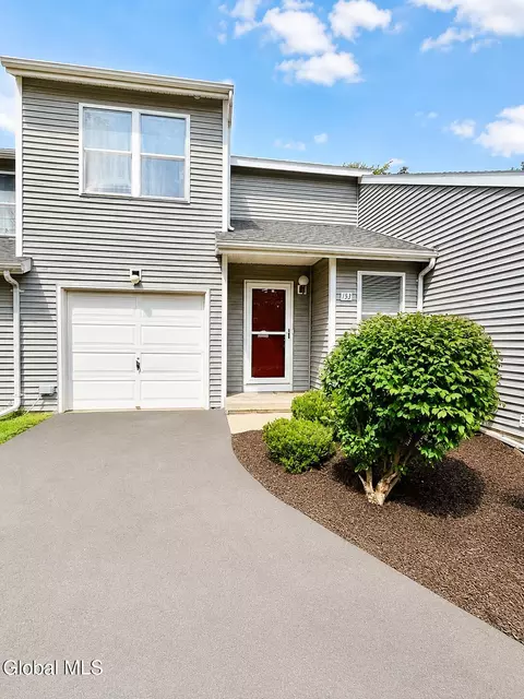 153 Harvard Rd, Watervliet, NY 12189