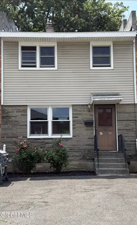 620 Mercer St, Albany, NY 12208