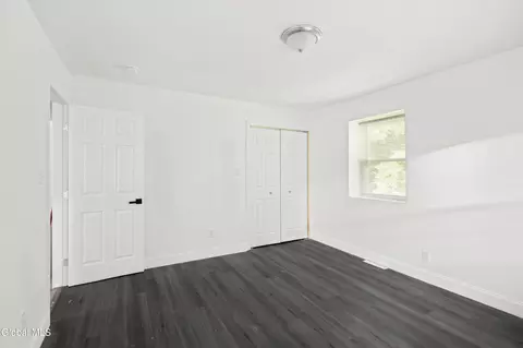 Bedroom - 730 Bailey St, Schenectady, NY 12303 photo 3 of 7