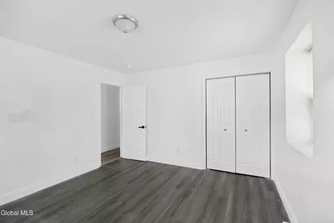 Bedroom - 730 Bailey St, Schenectady, NY 12303 photo 4 of 7