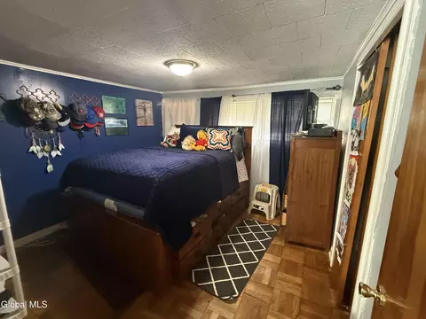 Bedroom - 215 Elder St, Schenectady, NY 12304 photo 3 of 3