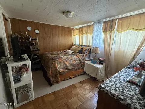 Bedroom - 215 Elder St, Schenectady, NY 12304 photo 1 of 3