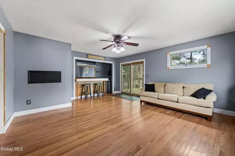 Living - 1452 Garner Ave, Schenectady, NY 12309 photo 2 of 7
