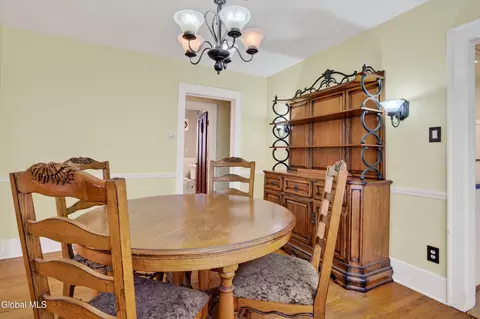 Dining - 1452 Garner Ave, Schenectady, NY 12309 photo 2 of 3