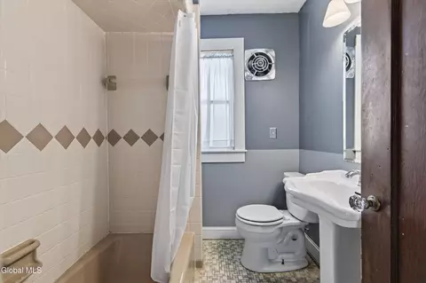 Bath - 1452 Garner Ave, Schenectady, NY 12309 photo 1 of 3