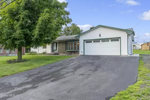 181 Maple Ave, Hobart, NY 13788