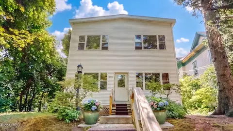 101 S Pine Ave, Albany, NY 12208
