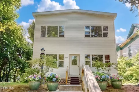 101 S Pine Ave, Albany, NY 12208