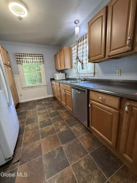 Kitchen - 264 Main St, Corinth, NY 12822 photo 4 of 5