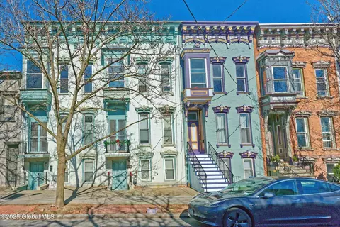 173 Lancaster St, Albany, NY 12210