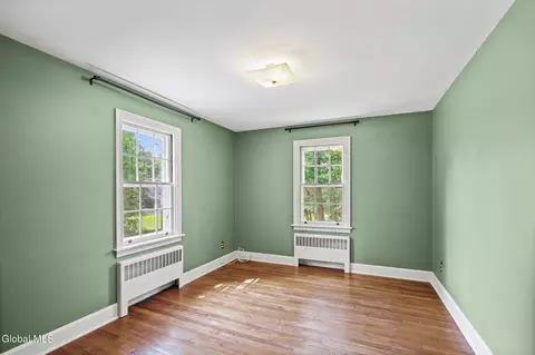 Bedroom - 5 Woodridge Rd, Delmar, NY 12054 photo 13 of 14