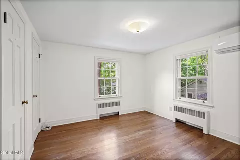 Bedroom - 5 Woodridge Rd, Delmar, NY 12054 photo 8 of 14