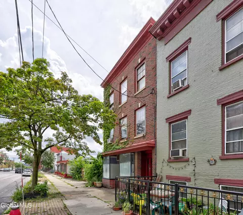 188 Clinton Ave, Albany, NY 12210