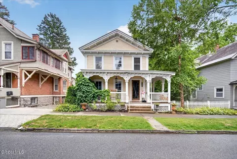 154 Woodlawn Ave, Saratoga Springs, NY 12866