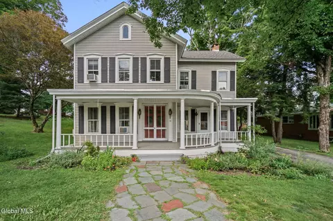 16 Maple Ave, Troy, NY 12180