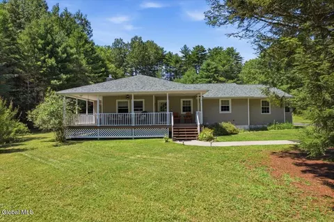 41 Lady Slipper Ln, Lake Luzerne, NY 12846