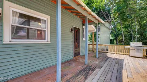 Exterior - 11 E State St, Johnstown, NY 12095 photo 3 of 8