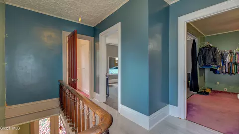 Entry Way - 11 E State St, Johnstown, NY 12095 photo 5 of 8