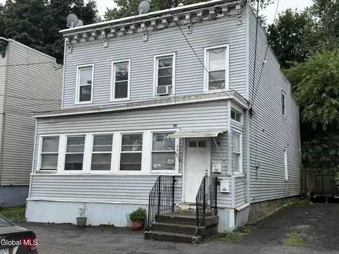 480 3rd St, Albany, NY 12206