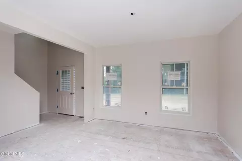 Living - 131 Hetcheltown Rd, Schenectady, NY 12302 photo 2 of 3