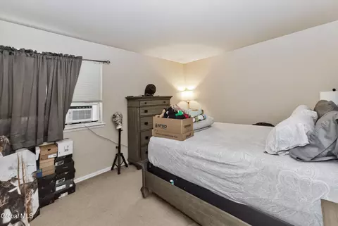 Bedroom - 17 Berwyn St, Schenectady, NY 12304 photo 3 of 7