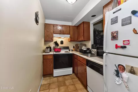 Kitchen - 17 Berwyn St, Schenectady, NY 12304 photo 2 of 2