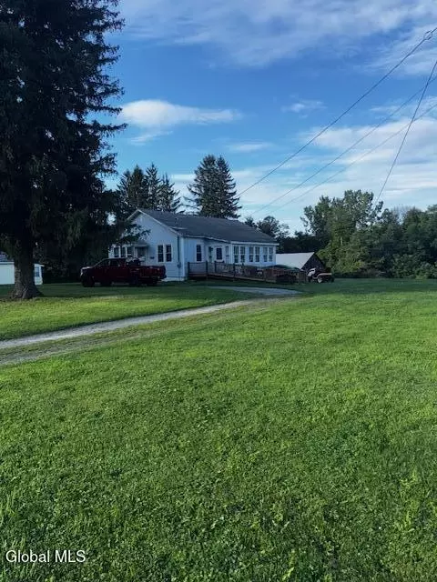 21228 State Route 22, Hoosick Falls, NY 12090