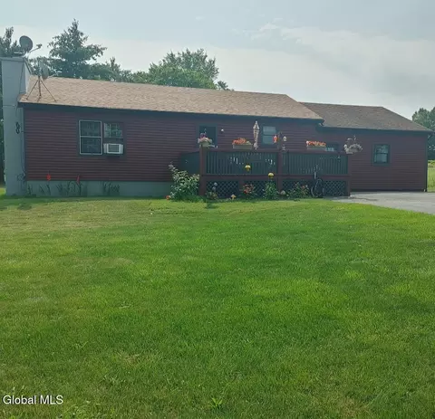 212 Shore-airport Rd, Ticonderoga, NY 12883