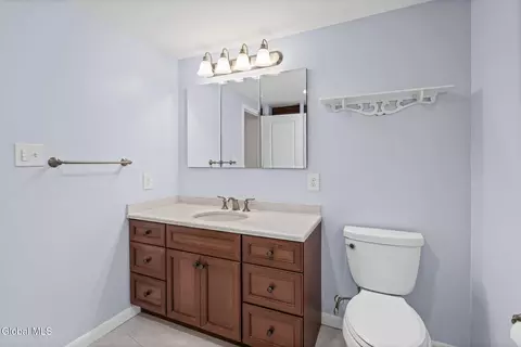 Bath - 12 Lancaster Dr, Glenville, NY 12302 photo 2 of 3