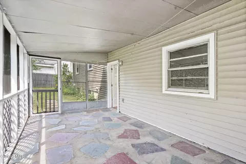Exterior - 12 Lancaster Dr, Glenville, NY 12302 photo 4 of 13