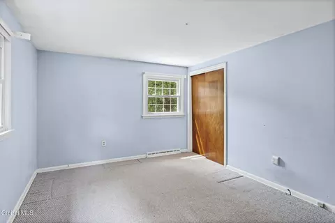 Bedroom - 12 Lancaster Dr, Glenville, NY 12302 photo 5 of 10