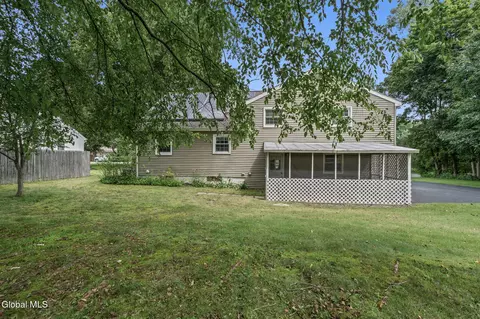 Exterior - 12 Lancaster Dr, Glenville, NY 12302 photo 6 of 13