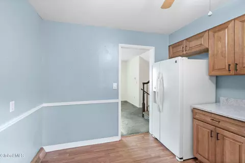 Entry Way - 12 Lancaster Dr, Glenville, NY 12302 photo 3 of 3