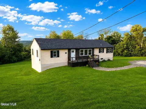 11892 Duanesburg Rd, Delanson, NY 12053