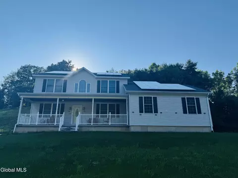 64 Kent Pl, Wynantskill, NY 12198