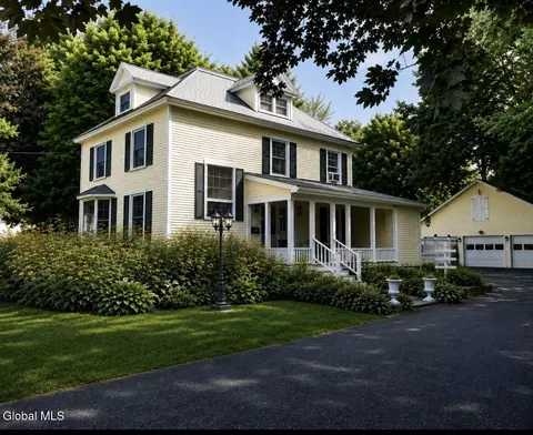 34 Boulevard St, Hudson Falls, NY 12839